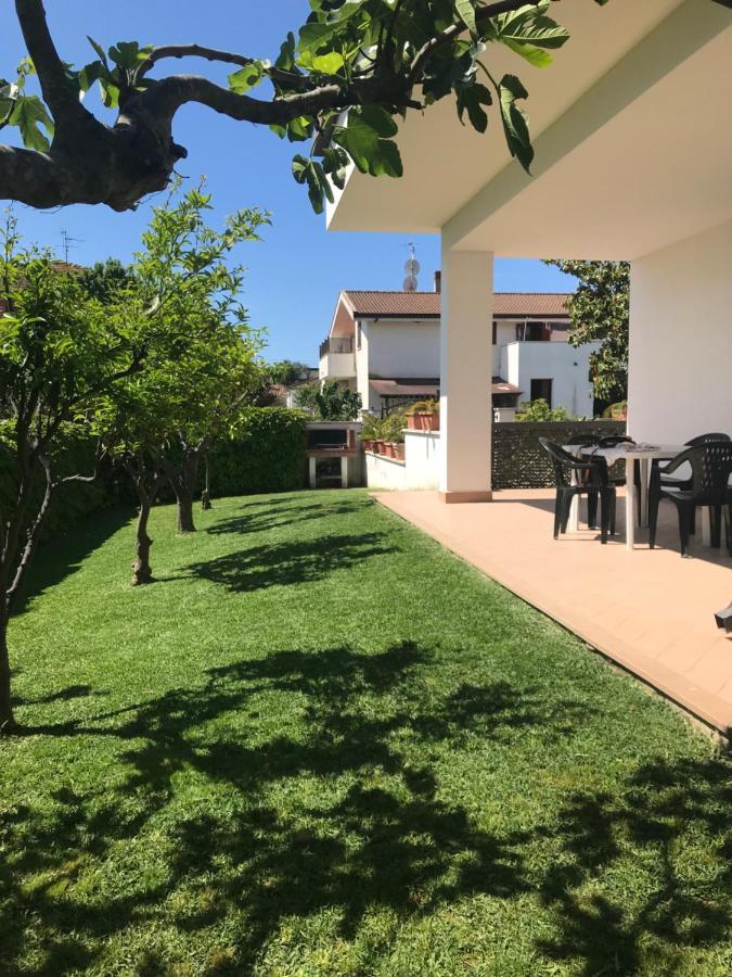 Alloggio Turistico Al Mare Sperlonga E Terracina Villa Лидо Ди Фонди Екстериор снимка