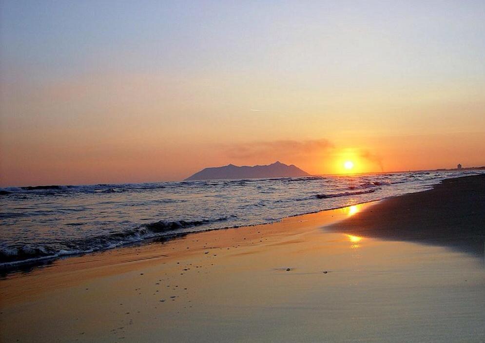 Alloggio Turistico Al Mare Sperlonga E Terracina Villa Лидо Ди Фонди Екстериор снимка